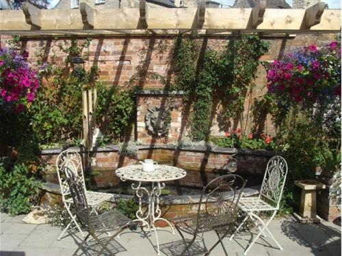 The Old Brewhouse Bed and Breakfast Cirencester Eksteriør billede