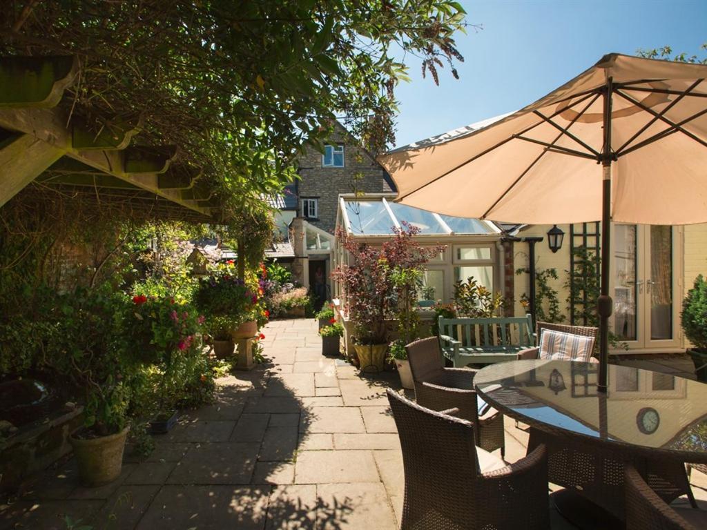 The Old Brewhouse Bed and Breakfast Cirencester Eksteriør billede